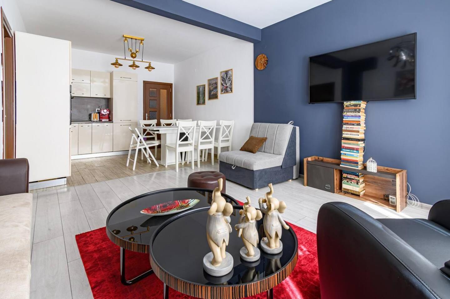 10 Seconds Away From The Main Street, Free Secured Parking Apartment Sofia Bagian luar foto